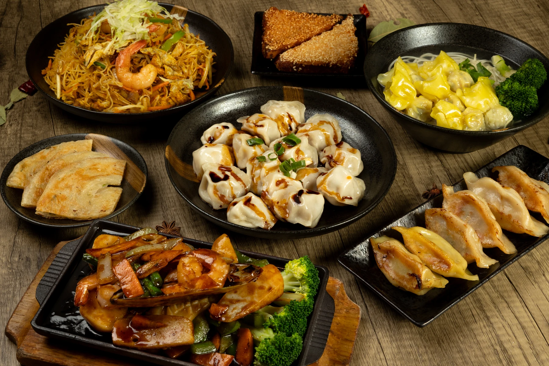Read more about the article Office Catering Checklist: How to Plan a Team Lunch